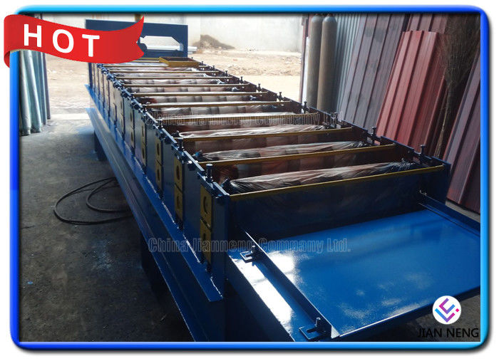 0.3-0.8mm Thickness Metal Rollforming Systems , Wall And Roof Steel Roofing Machine